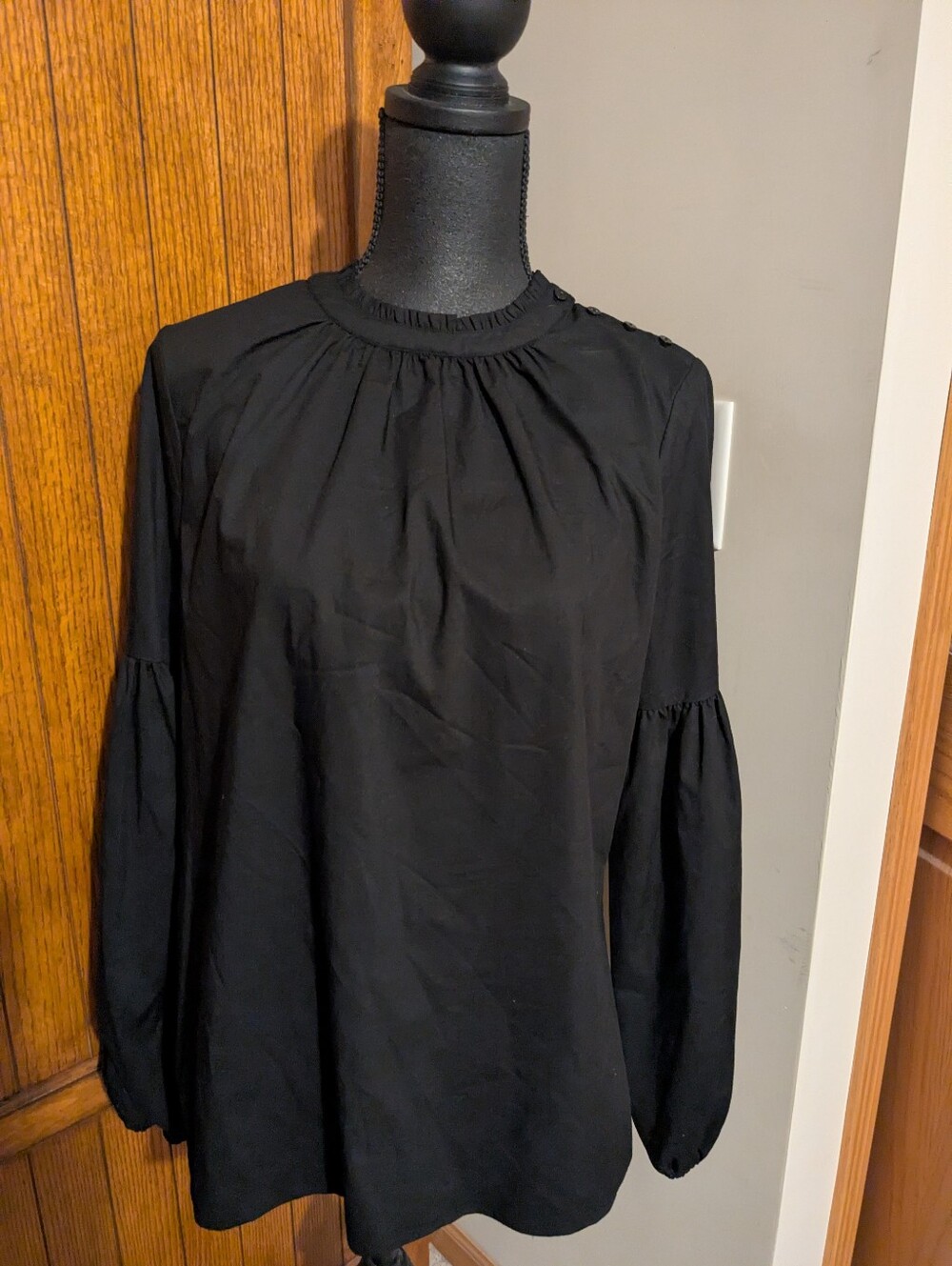 WORTHINGTON High Neck w/Ruffle & Button Detail Top, Black Sz L, NWT!!!